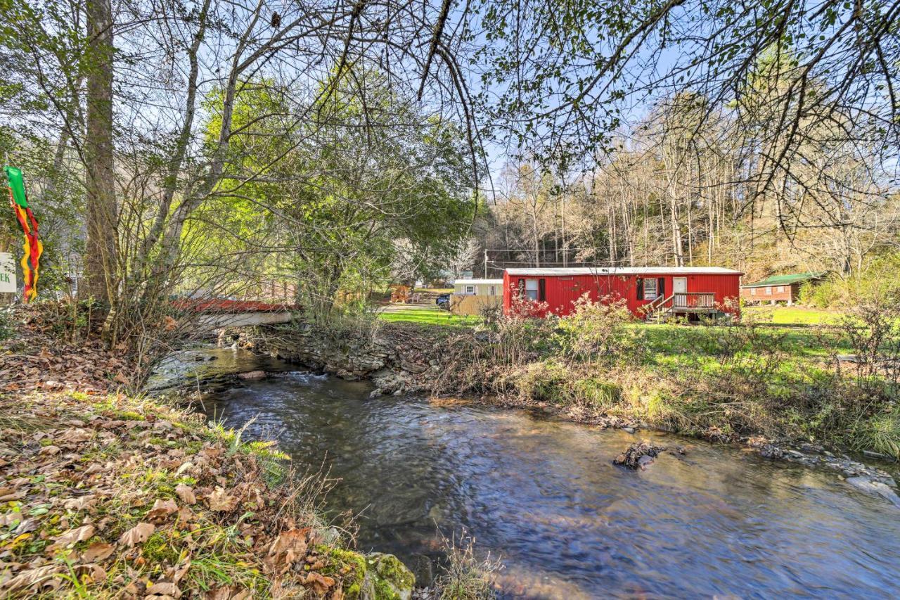 Smoky Mountain Vacation Rental With Hot Tub And Kayaks Whittier Eksteriør billede