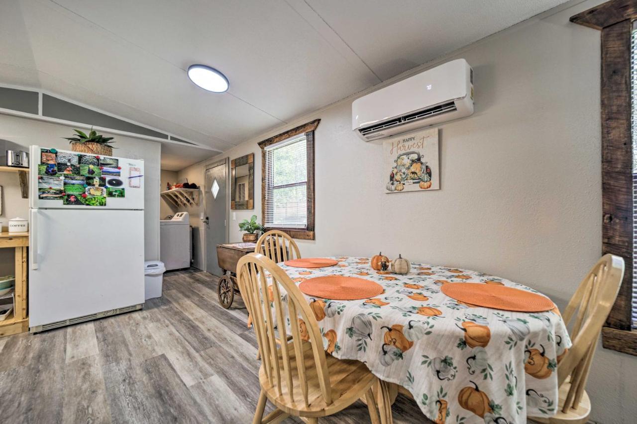 Smoky Mountain Vacation Rental With Hot Tub And Kayaks Whittier Eksteriør billede