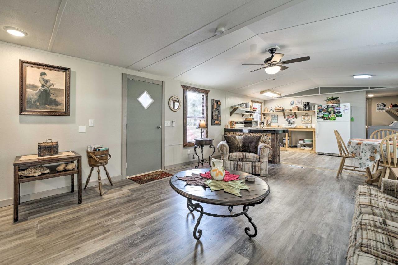 Smoky Mountain Vacation Rental With Hot Tub And Kayaks Whittier Eksteriør billede