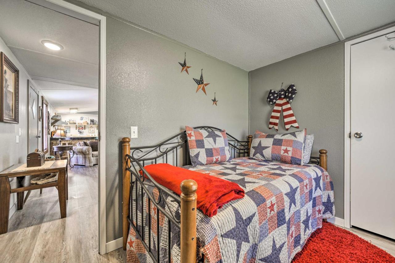 Smoky Mountain Vacation Rental With Hot Tub And Kayaks Whittier Eksteriør billede