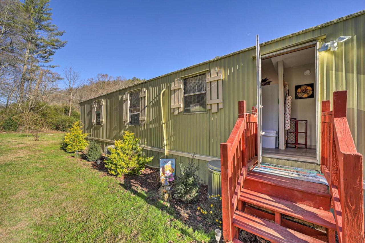 Smoky Mountain Vacation Rental With Hot Tub And Kayaks Whittier Eksteriør billede