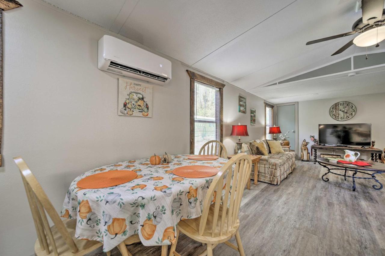 Smoky Mountain Vacation Rental With Hot Tub And Kayaks Whittier Eksteriør billede